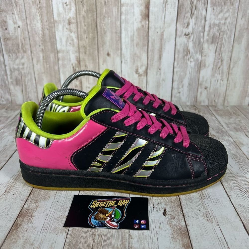 Adidas Superstar Neon Zebra shell toes / Womens 8.5